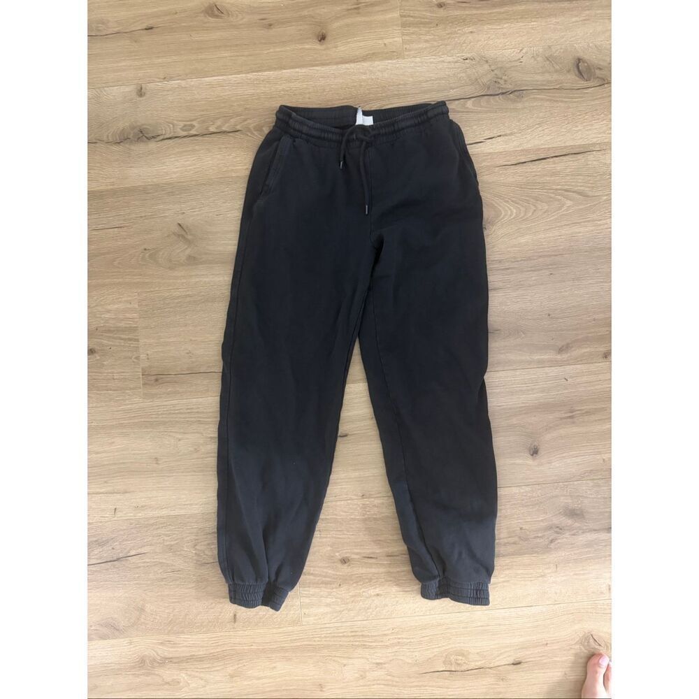 Women’s black sweatpants size extra small